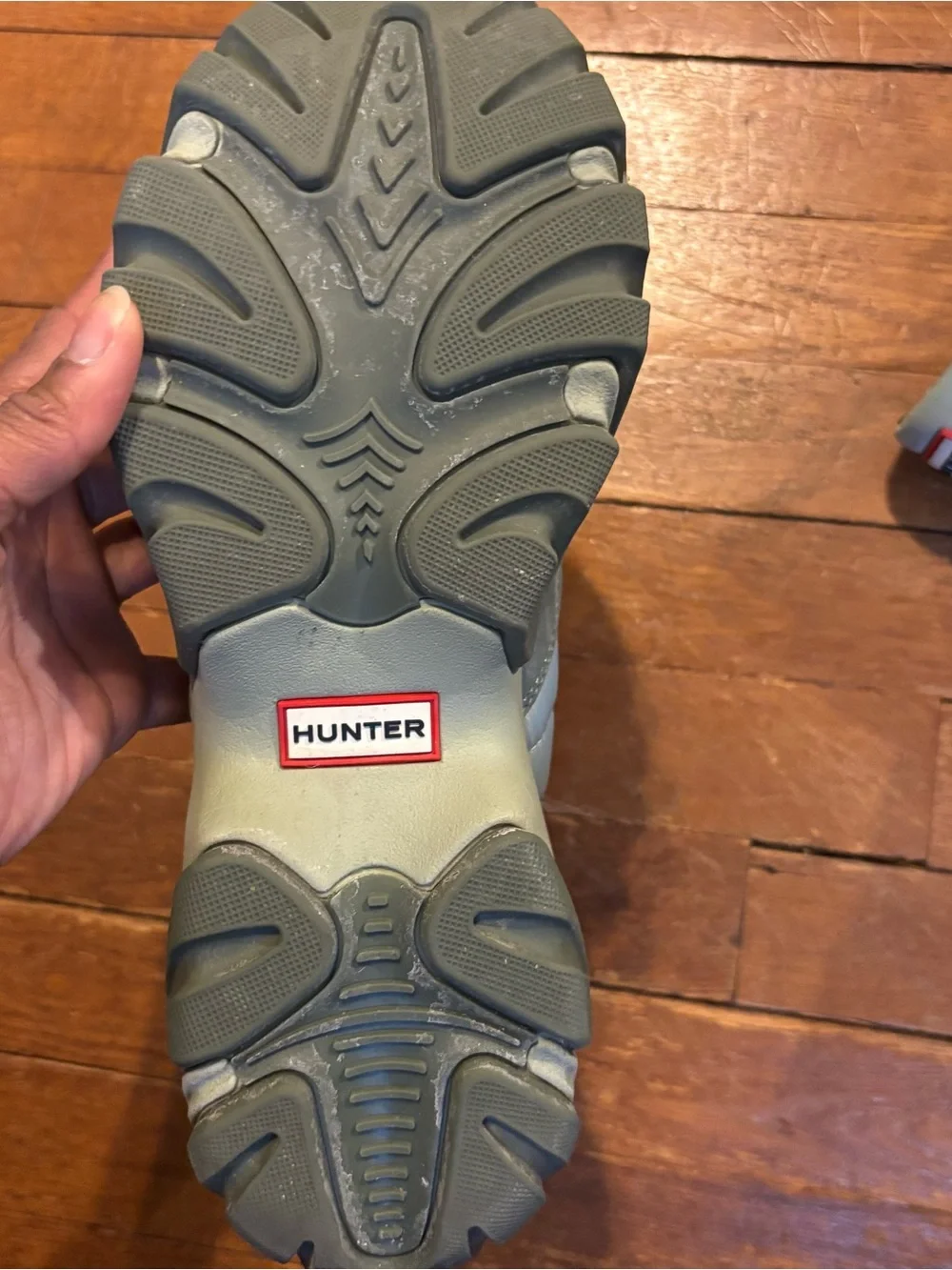 Hunter women’s debra